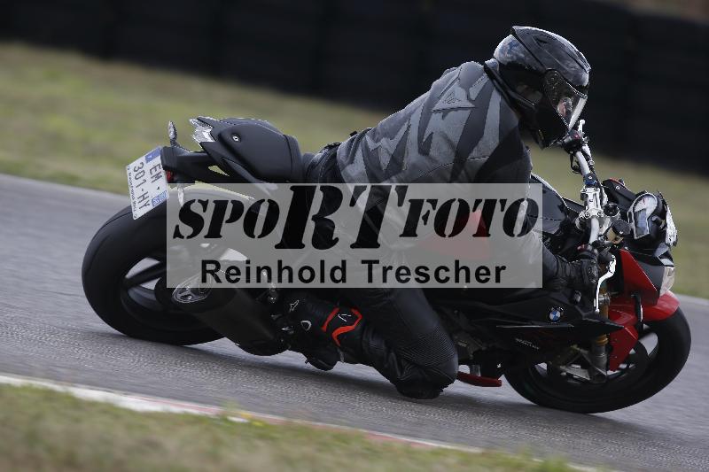 Archiv-2023/47 24.07.2023 Track Day Motos Dario - Moto Club Anneau du Rhin/6